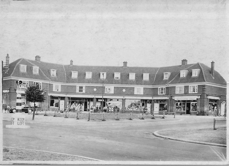 27500261_10156193405173793_1277835616698411261_o