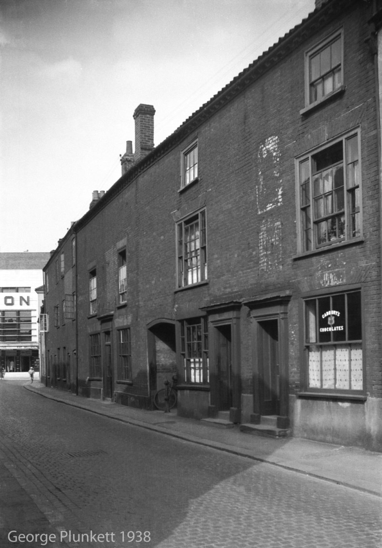 St George St 119 to 123 Crown and Anchor PH [2759] 1938-08-27