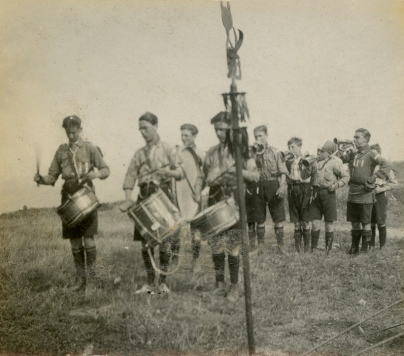 Band parade Mundesley 1919a