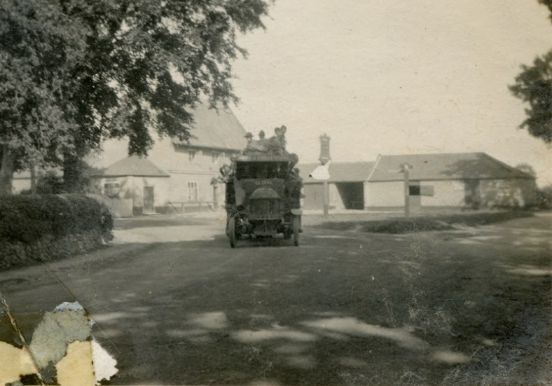 On way home Mundesley 1919a