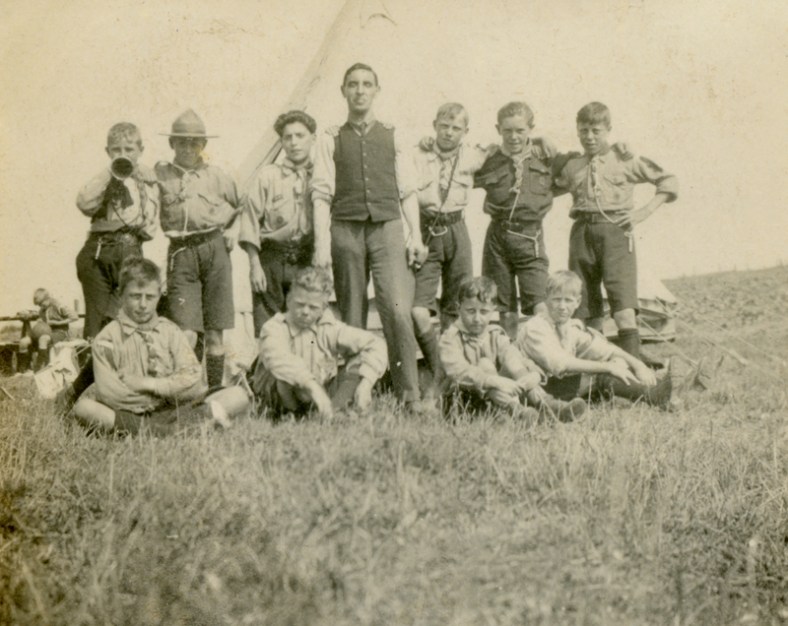 Scouts at Mundesley camp 1919a