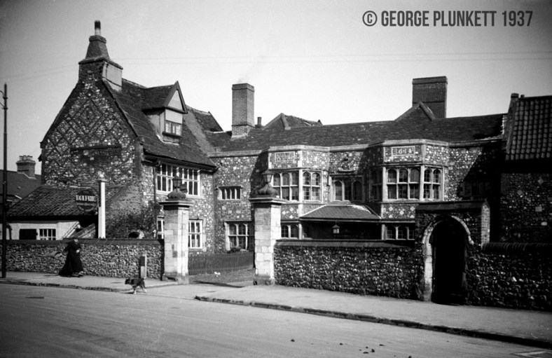 Heigham St 252 Dolphin Inn [1513] 1937-03-26